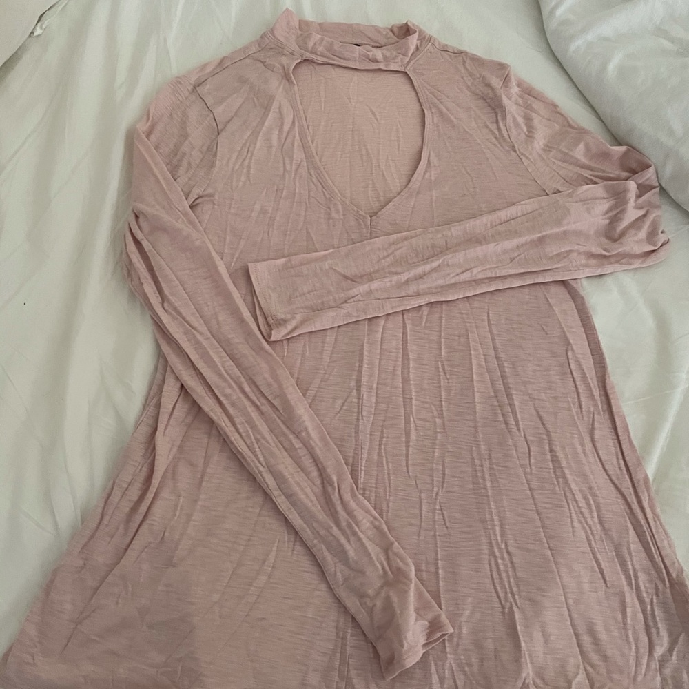 Express pink boho Y2K work-to-evening cutout neckline shirt, size XS relaxed fit